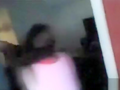 Trashy black women fighting at the apartment complex
