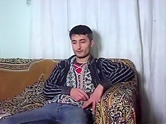 Turk guy Masturbating