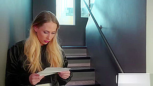 Two Stepsisses Are Licking Each Others Pussy And Scissoring