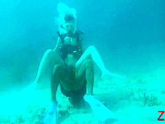 Under Water Sex ! Great Experience !
