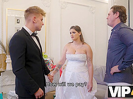 VIP4K Bride spreads her legs in front of the wedding manager
