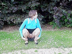Videoclip - Under the Skirt 3