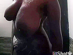 Without Clothes And Big Naturals - Tamil Girl Bathing Video
