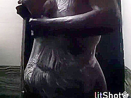 Without Clothes And Big Naturals - Tamil Girl Bathing Video
