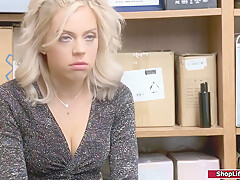 Young Babe Babe Fucks Officer To Get Free