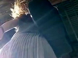 ca pas ete facile mais oui elle a bien une culotte