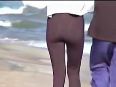 cam spying the candid ass of amateur on beach 01za