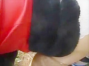 elle aime se faire Baiser et toucher   