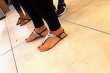 fr's sexy feets pedicured hot red toes sandals