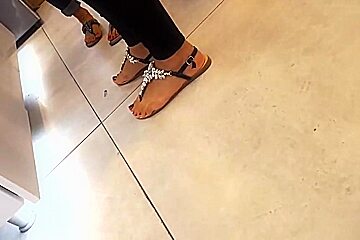 fr's sexy feets pedicured hot red toes sandals