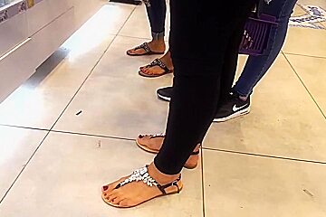 fr's sexy feets pedicured hot red toes sandals