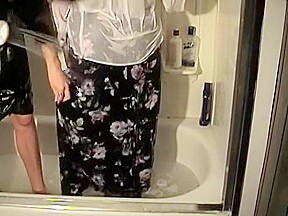 hair wash in shower 2