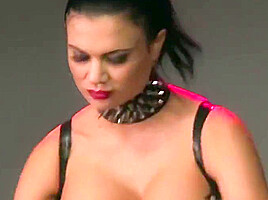 leather mistress punish slave 111