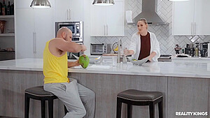 mom daughter porn gif
