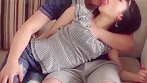 nen em Lan Phuong dong nghiep xinh dep dá_ng ngon mat dâ_m phê_ toi nó_c