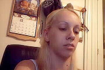 preggo blonde wiht big areols