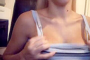 preggo blonde wiht big areols