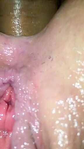 she eats it all up her ass, and her pussy looks so yummy