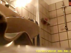 teen 18+ in shower 1