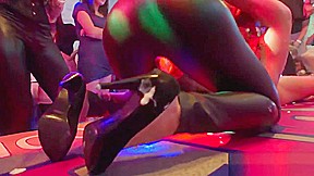 teens 18+ suck cocks at orgy